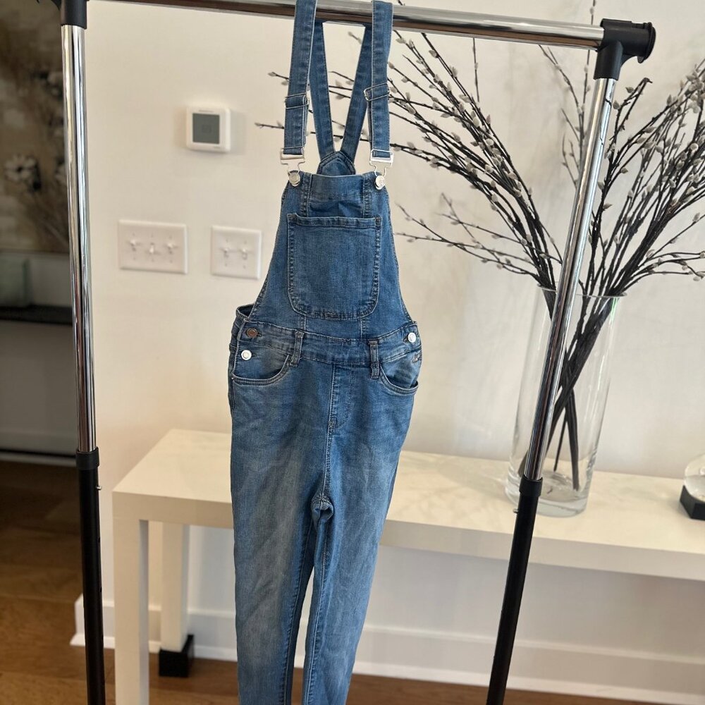 Women's NWT Skinny Overalls - Fashion Nova (Size Small)